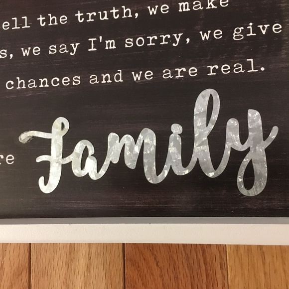 NWOT Cute "Family" Sign - Picture 7 of 7